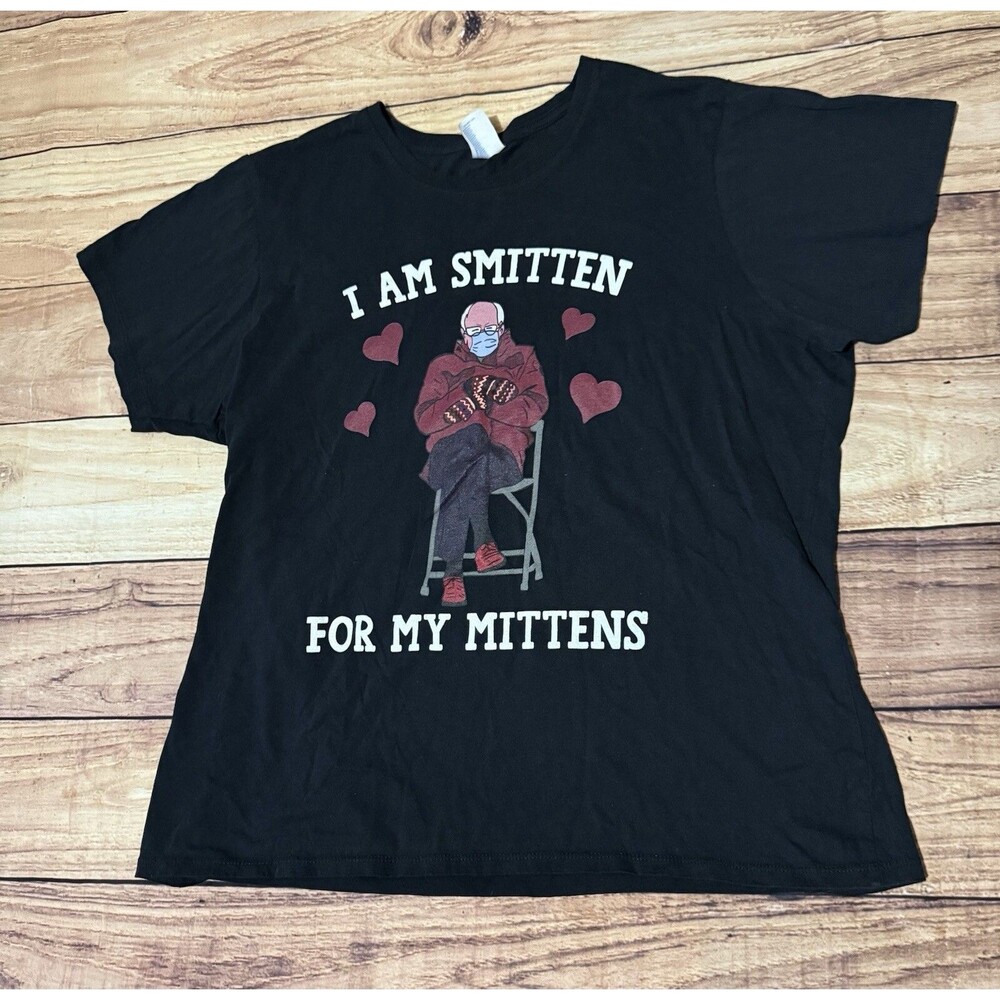 Bernie Sanders I Am Smitten For My Mittens Graphic T Shirt Black 2XL See Dimens